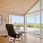 3 Bedroom Awesome In Casa de Férias *