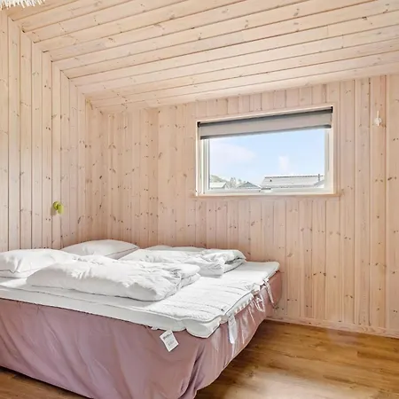 3 Bedroom Awesome In *