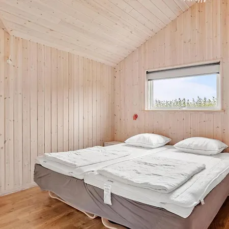 3 Bedroom Awesome In Hébergement de vacances Fåborg