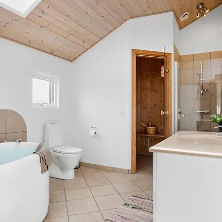 Σπίτι διακοπών 3 Bedroom Awesome In Fåborg