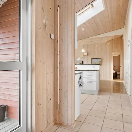 3 Bedroom Awesome In フ ァボルグ