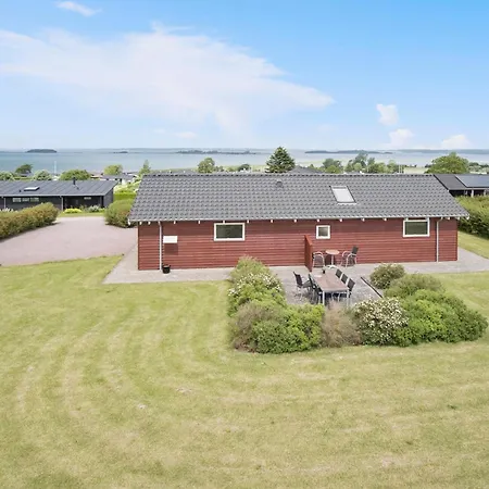 3 Bedroom Awesome In