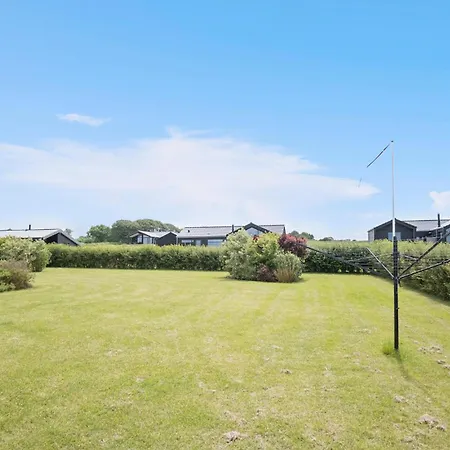3 Bedroom Awesome In Hébergement de vacances Fåborg
