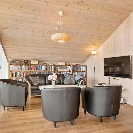 3 Bedroom Awesome In Fåborg