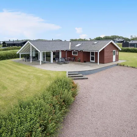 3 Bedroom Awesome In Faaborg