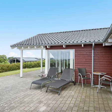 3 Bedroom Awesome In Faaborg