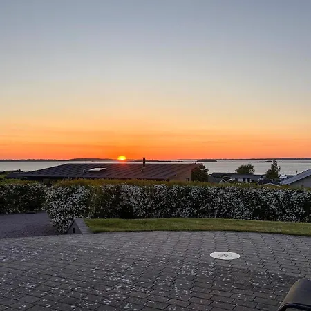 3 Bedroom Awesome In Feriehus *