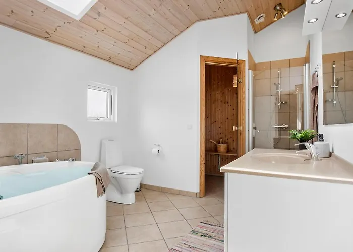 別荘 3 Bedroom Awesome In フ ァボルグ